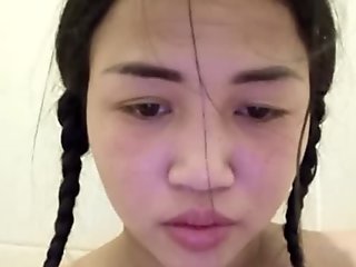 Thai Teen Masturbate in Public Toilet